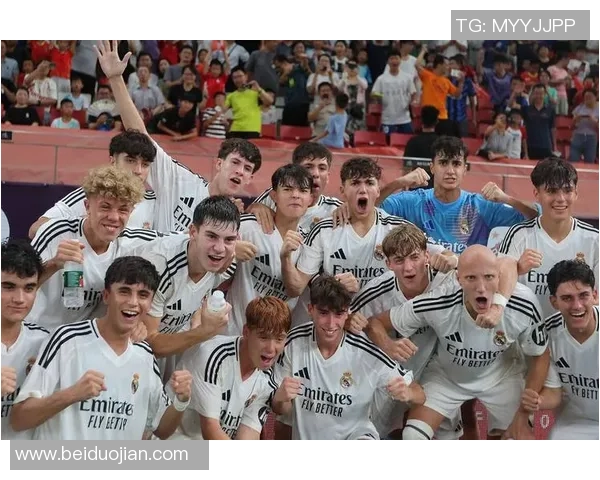 皇马逆转AC米兰夺冠精彩瞬间全场沸腾赛后分析引人瞩目